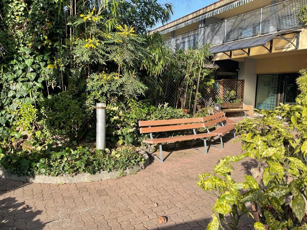 Hotel Sporting Brugherio Bagian luar foto