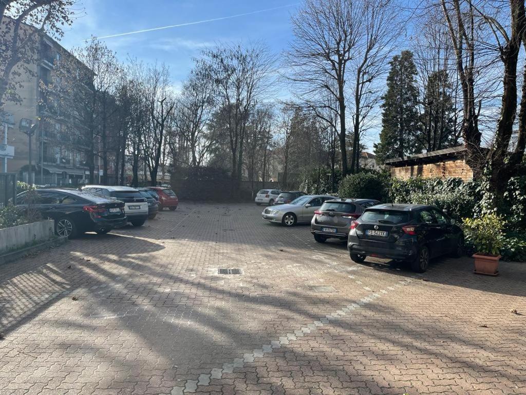 Hotel Sporting Brugherio Bagian luar foto