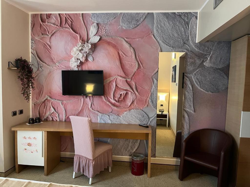 Hotel Sporting Brugherio Bagian luar foto