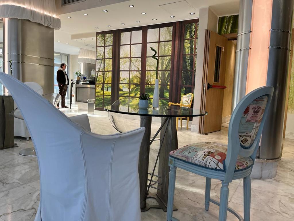 Hotel Sporting Brugherio Bagian luar foto
